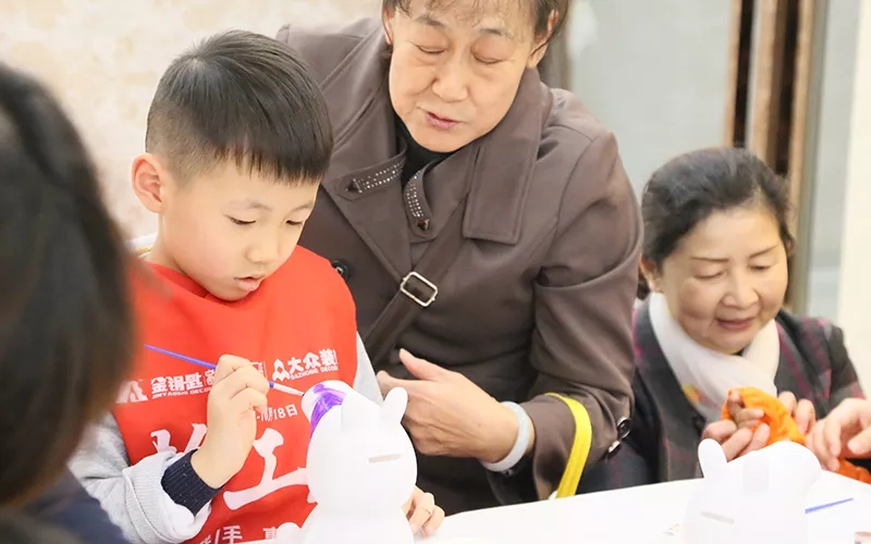 感恩回饋|金鑰匙家裝“親子石膏娃娃彩繪”圓滿結(jié)束